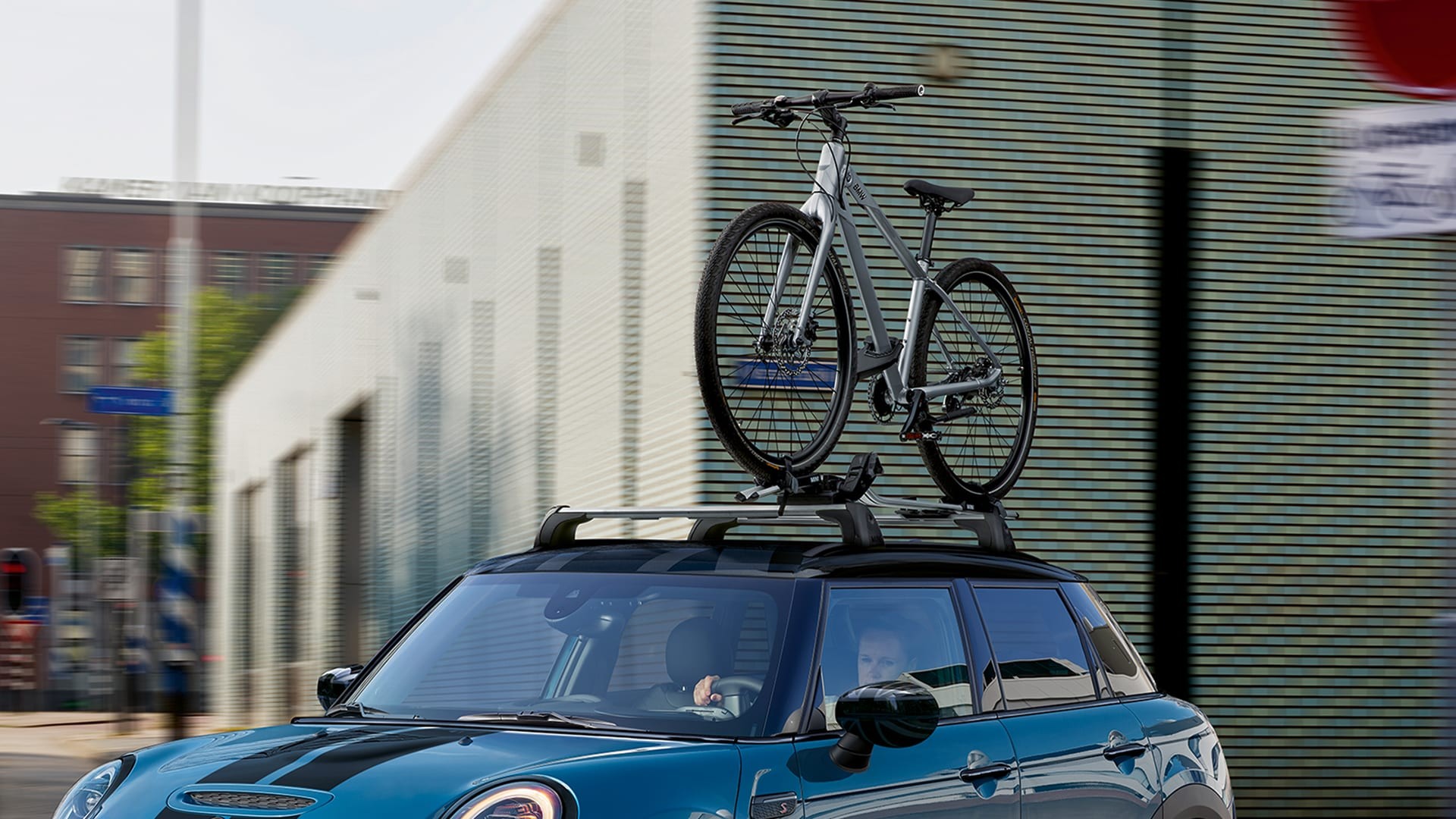 MINI 5 дверей – Крепление для велосипедов на крыше MINI 5 дверей – Крепление для велосипедов на крыше